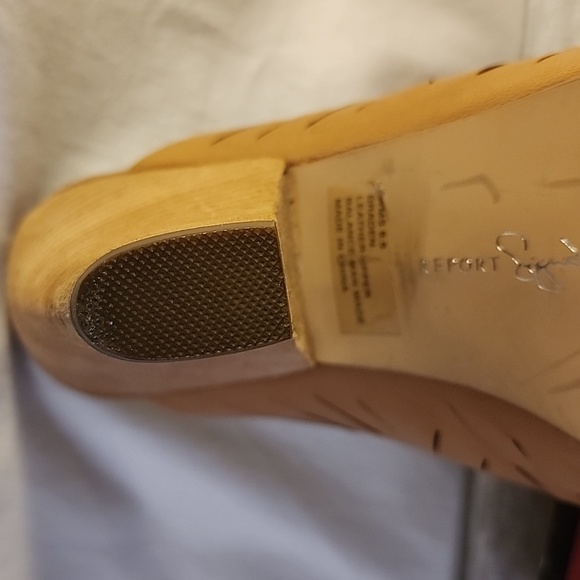 Report Signature Braden Beige Mules - Picture 7 of 16